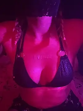 Cute  Taniya online show from 05/20/26, 12:51