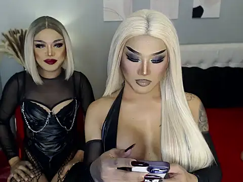 Snapshot of Tricxiemolly143 chatting on 09/14/25, 10:59 Tricxiemolly143 online show from 09/14/25, 10:59