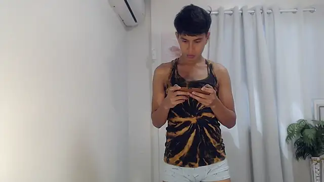 shokolet 2001 online show from 12/22/25, 03:06