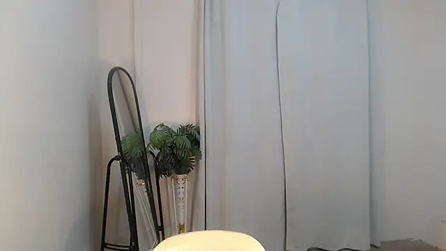 shokolet 2001 online show from 09/09/25, 11:30