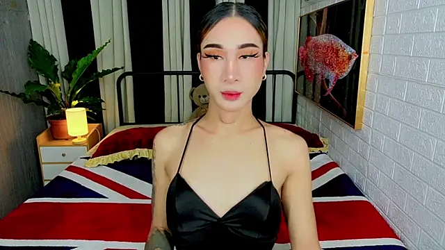 TRANSGODDESSA online show from 10/21/25, 09:03