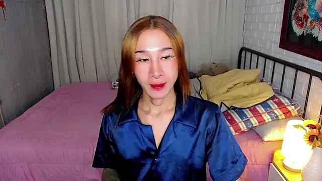 TRANSGODDESSA online show from 11/19/25, 02:33