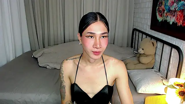 TRANSGODDESSA online show from 12/23/25, 01:05