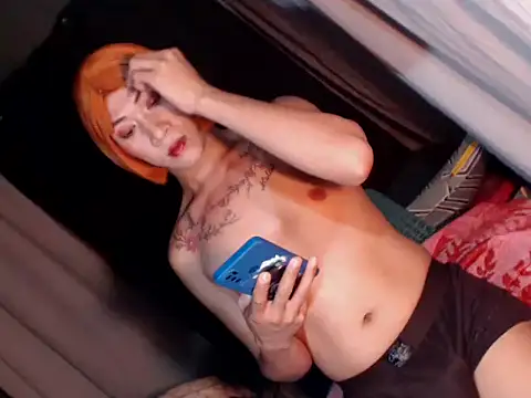 Xyourstellafox online show from 10/18/25, 03:47