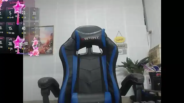 lucyheart777 online show from 04/11/26, 04:09