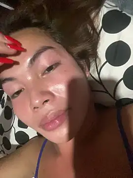 lucyheart777 online show from 12/17/25, 04:01