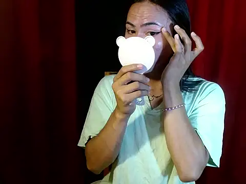 Snapshot of urhotty_megss chatting on 02/07/26, 07:00 urhotty megss online show from 02/07/26, 07:00