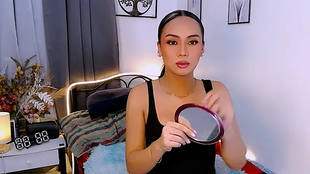 Zialustts online show from 10/19/25, 03:59