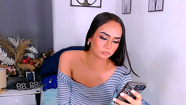 Zialustts online show from 12/18/25, 06:12