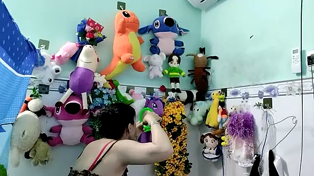 emgaixinhngoan online show from 10/28/25, 11:36