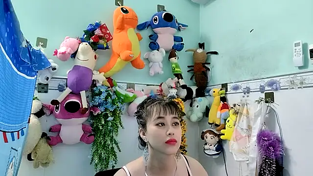 emgaixinhngoan online show from 11/26/25, 03:28