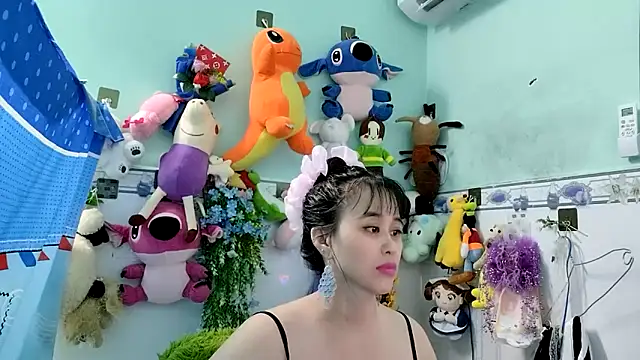 emgaixinhngoan online show from 10/30/25, 03:20