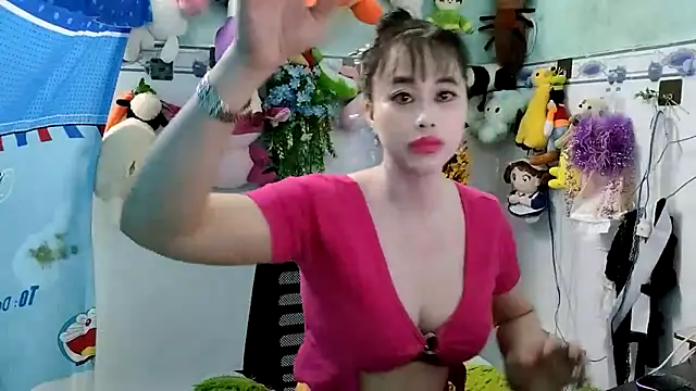 emgaixinhngoan online show from 11/06/25, 05:44