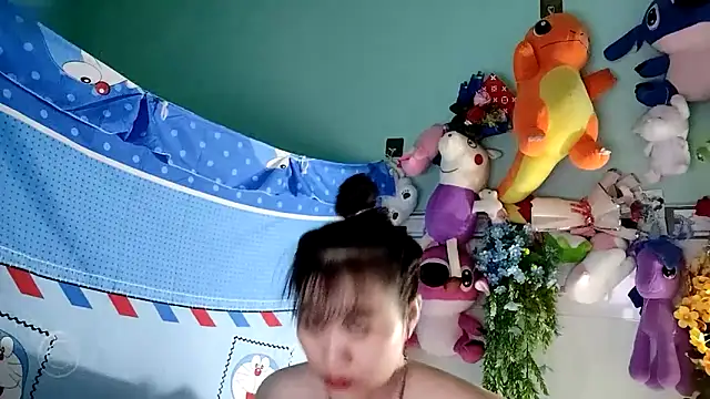 emgaixinhngoan online show from 11/22/25, 03:16