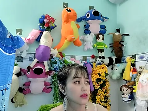 emgaixinhngoan online show from 11/08/25, 03:04