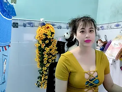 Snapshot of emgaixinhngoan chatting on 09/30/25, 12:38 emgaixinhngoan online show from 09/30/25, 12:38