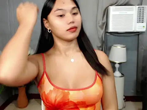 liane mei online show from 10/07/25, 12:22