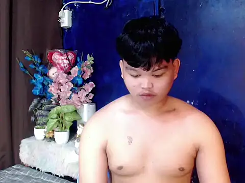 Reynelcock online show from 03/16/26, 07:27