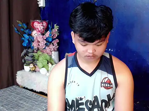 Reynelcock online show from 03/20/26, 06:09