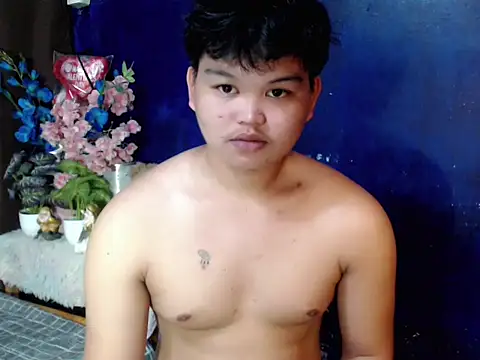 Reynelcock online show from 03/13/26, 06:13