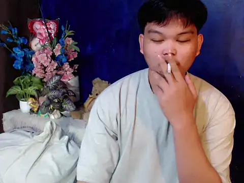 Reynelcock online show from 04/12/26, 05:16