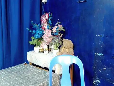 Reynelcock online show from 02/13/26, 08:25