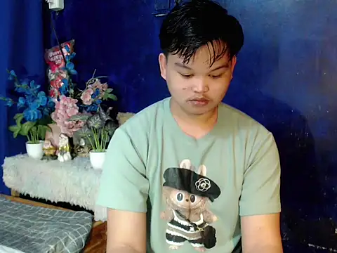 Reynelcock online show from 02/24/26, 04:30