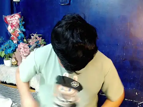 Reynelcock online show from 02/27/26, 05:24