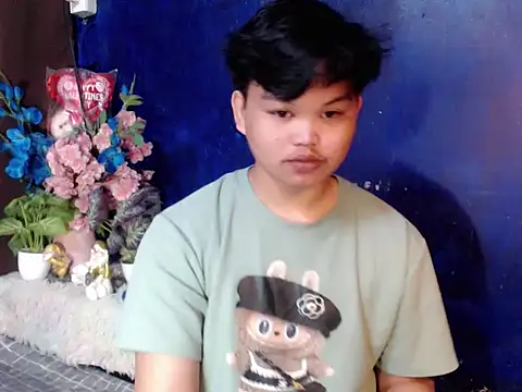 Reynelcock online show from 04/09/26, 04:47