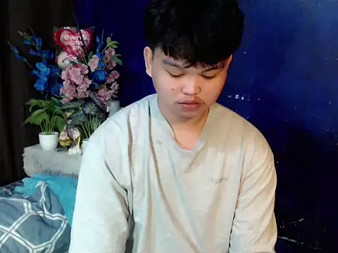 Reynelcock online show from 03/24/26, 06:19