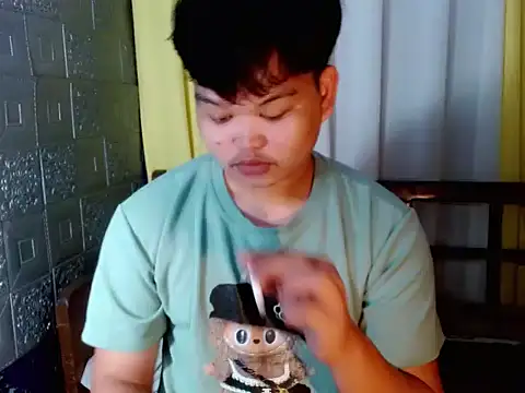 Reynelcock online show from 02/25/26, 07:41