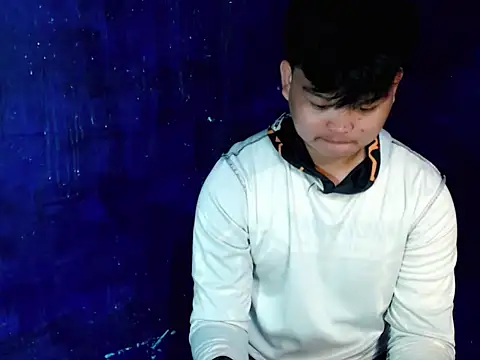 Reynelcock online show from 11/26/25, 04:40