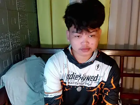 Reynelcock online show from 11/02/25, 10:15