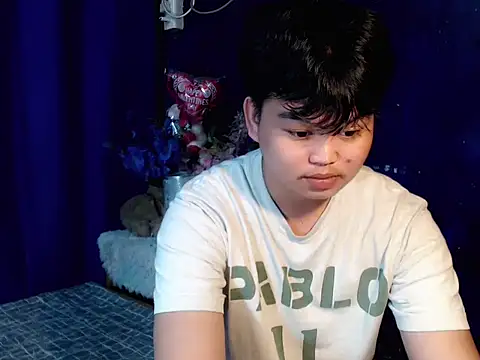 Reynelcock online show from 10/26/25, 12:05