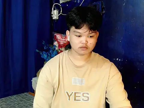 Reynelcock online show from 11/08/25, 04:43