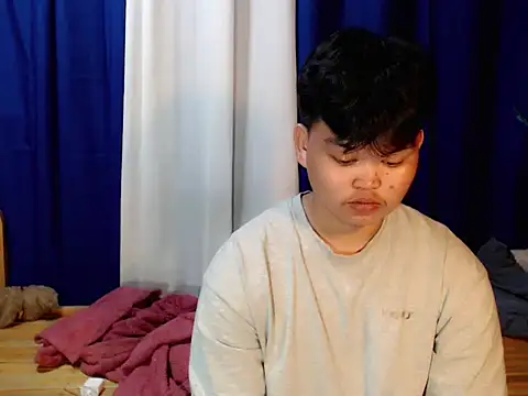 Reynelcock online show from 12/01/25, 04:08