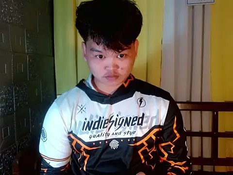 Reynelcock online show from 11/03/25, 10:19