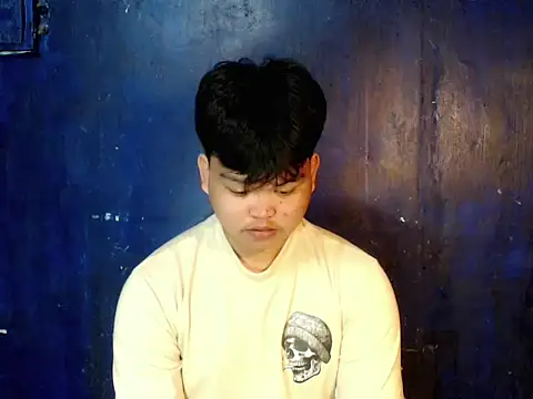 Reynelcock online show from 11/27/25, 05:35