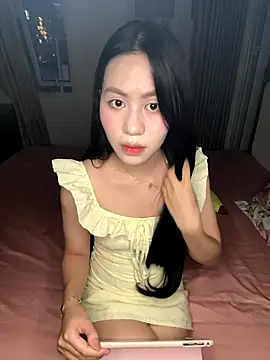 Snapshot of -katinat- chatting on 09/09/25, 04:16 -katinat- online show from 09/09/25, 04:16