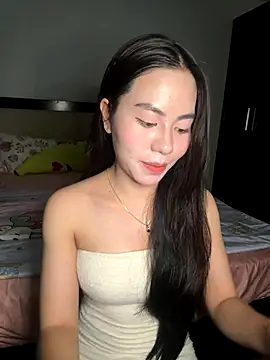 Snapshot of -katinat- chatting on 10/10/25, 02:40 -katinat- online show from 10/10/25, 02:40