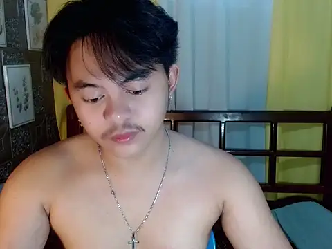 Snapshot of urguy_toshi chatting on 06/14/26, 10:44 urguy toshi online show from 06/14/26, 10:44