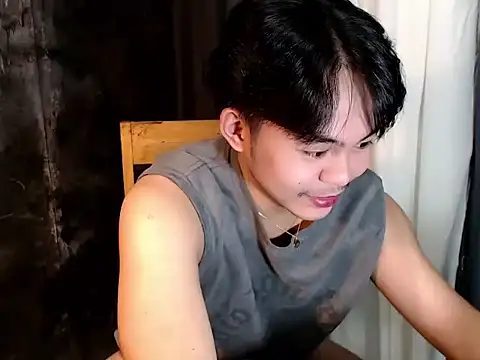 Snapshot of urguy_toshi chatting on 10/02/25, 12:19 urguy toshi online show from 10/02/25, 12:19