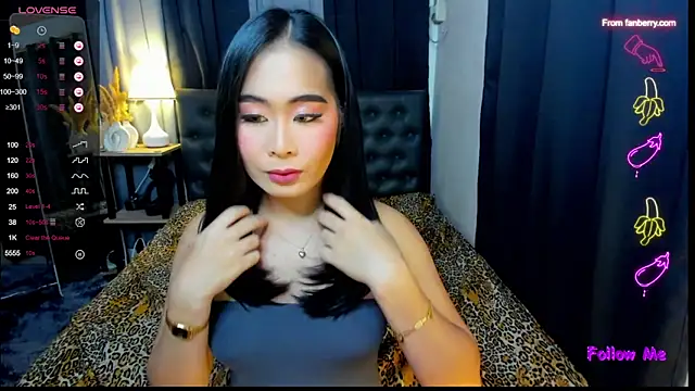 AngeliqueSolace online show from 10/25/25, 07:36