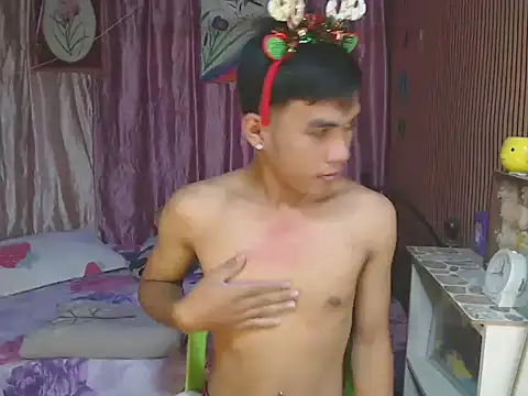 urhot chany online show from 12/15/25, 02:06