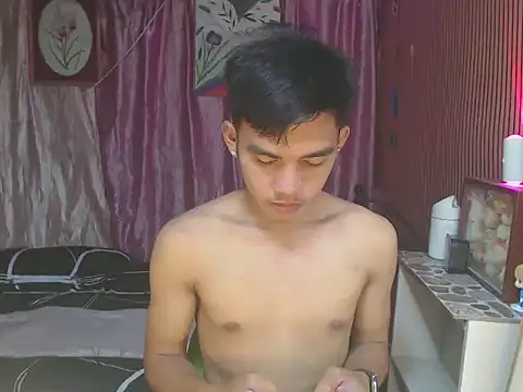 urhot chany online show from 12/18/25, 06:34