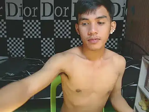 urhot chany online show from 12/21/25, 03:03