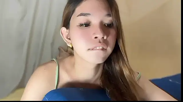 Daddiesgirlrianne69 online show from 04/22/26, 12:34