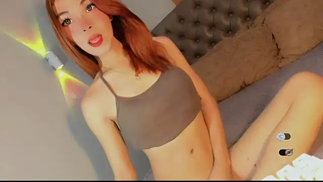 Snapshot of bella_enchantra chatting on 07/07/26, 06:55 bella enchantra online show from 07/07/26, 06:55