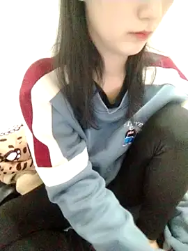 Kembong01 online show from 12/18/25, 06:01