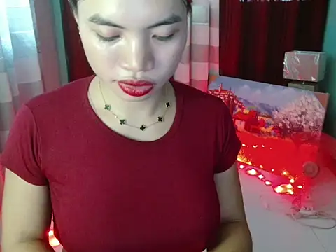 Snapshot of lover_girl143 chatting on 02/25/26, 03:40 lover girl143 online show from 02/25/26, 03:40